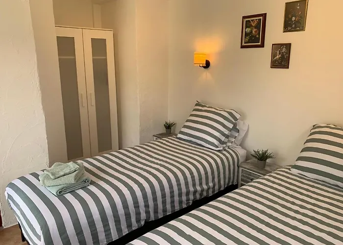 Couette-café Maison D'hotes 3*