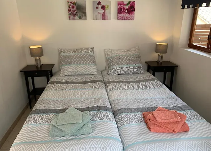 Couette-café Maison D'hotes 3*