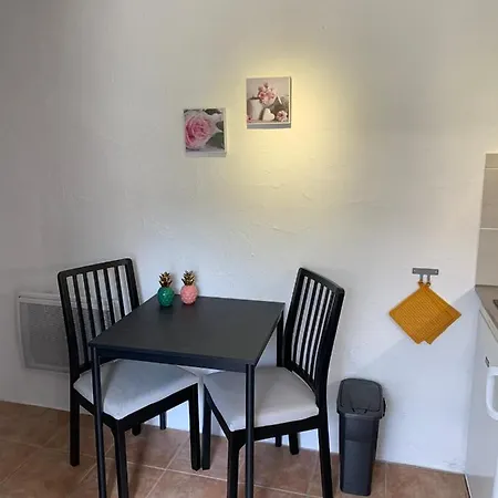 Bed & Breakfast Maison D'hotes